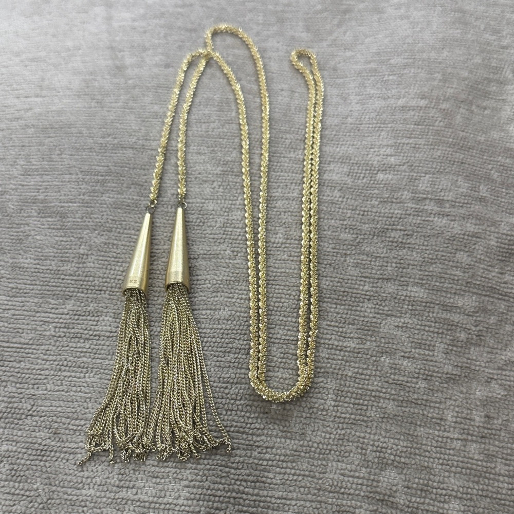 Kendra Scott gold necklace